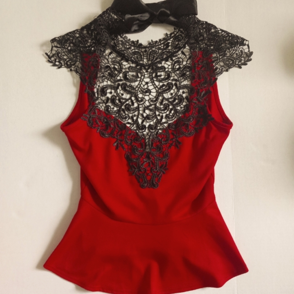BodyC, Medium, Red and black